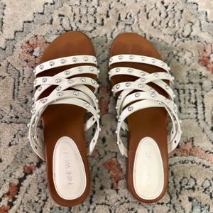Nine West White sandal with silver stud detailing